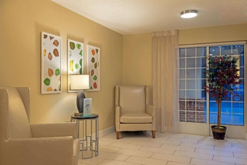 MainStay Suites Raleigh - Cary image 19