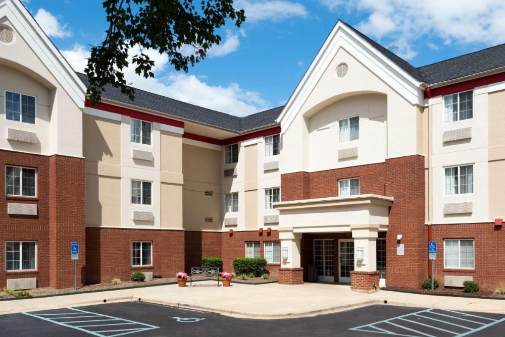 MainStay Suites Raleigh - Cary Image 20