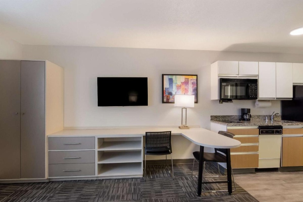 MainStay Suites Raleigh - Cary Image 6